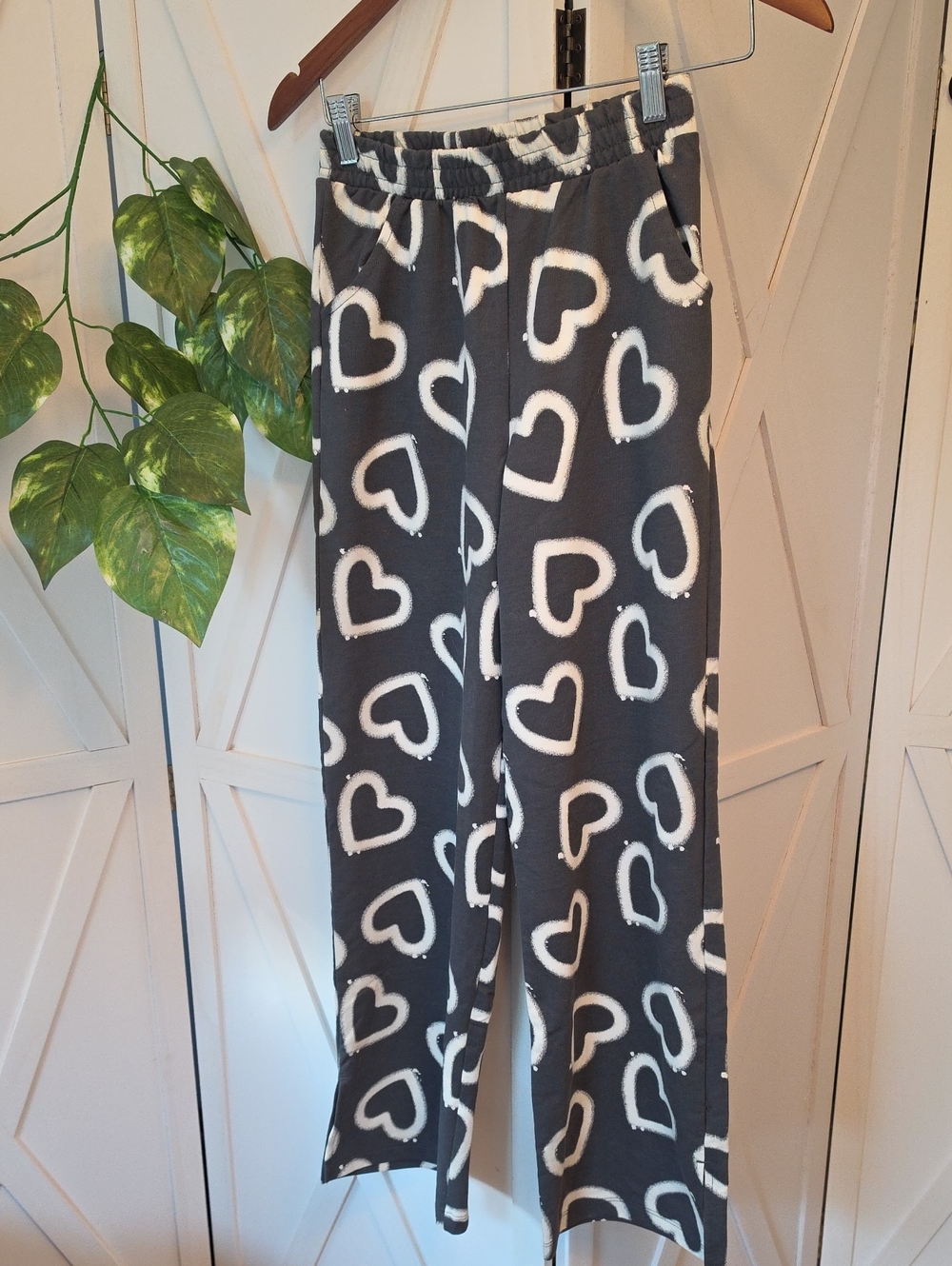 New Hearts Tie-Dye Lounge Pants